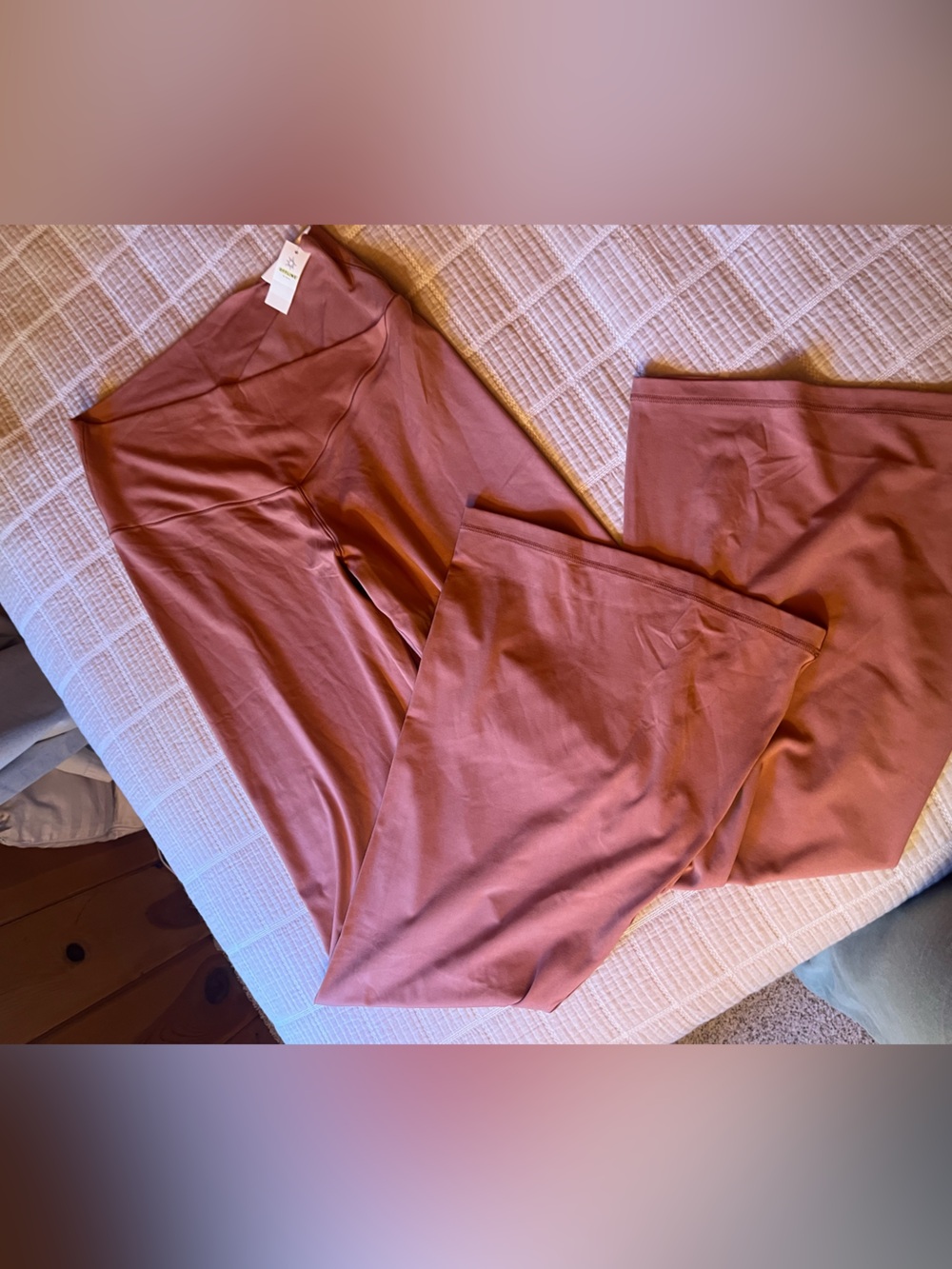 Aerie off-line High-Rise Flare Leg Pants — Rust / Coral Pink